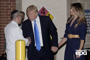 Трамп пообщался с врачами больницы