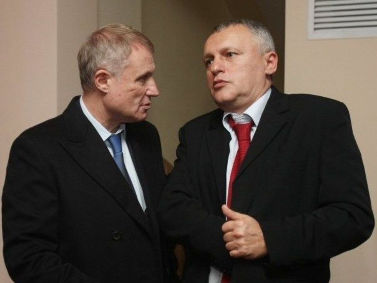 По данным "Украинской правды", Григорий (слева) и Игорь Суркисы ведут переговоры с окружением президента