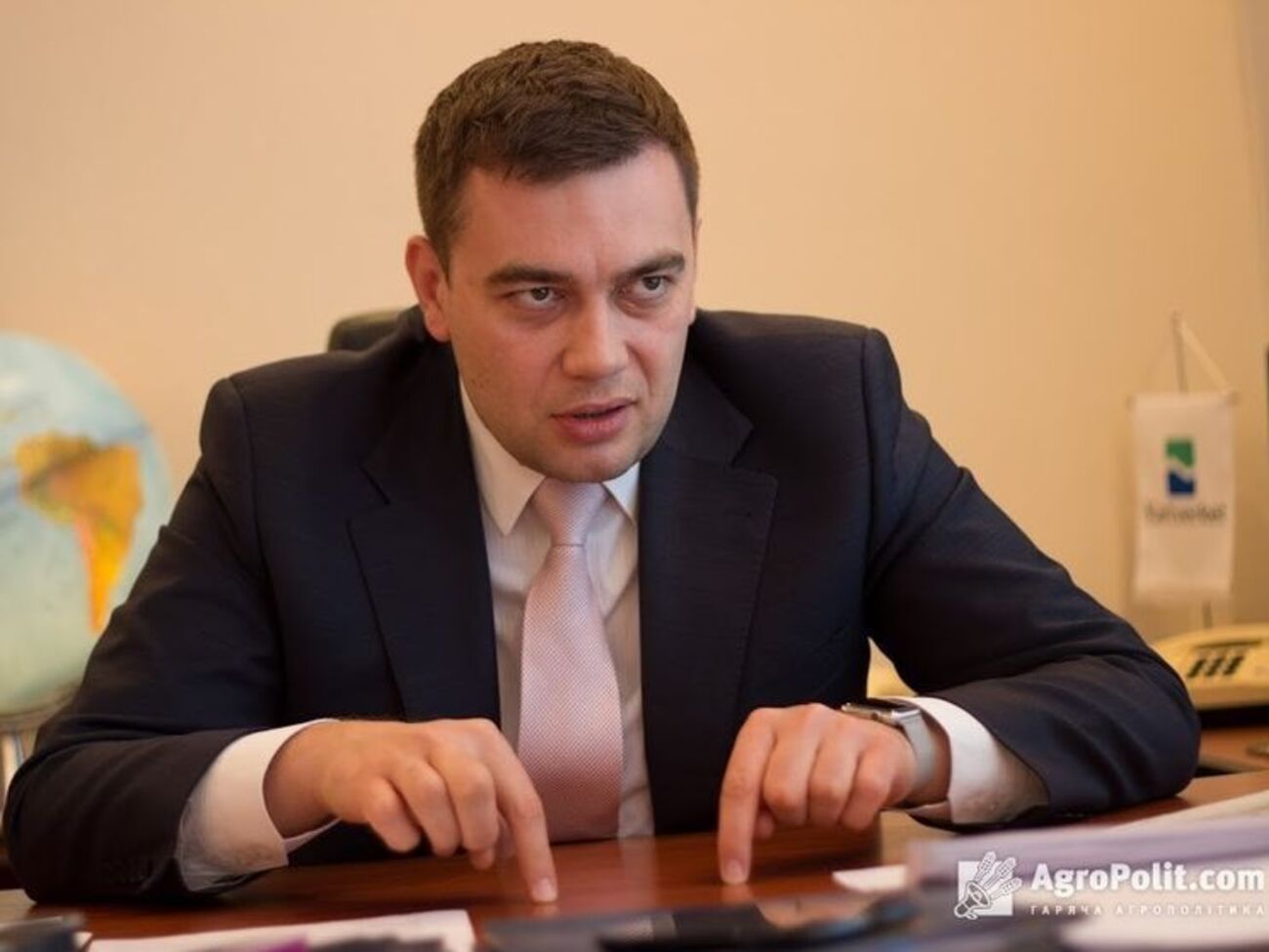 Максим Мартинюк уважає, що правильно проведена реформа АПК вплине на економіку загалом