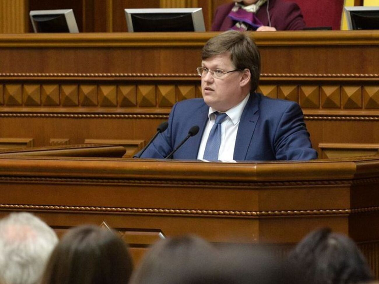 Розенко говорит, что люди должны обратиться в управления социальной защиты