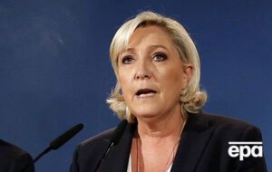 Ле Пен лишили иммунитета евродепутата
