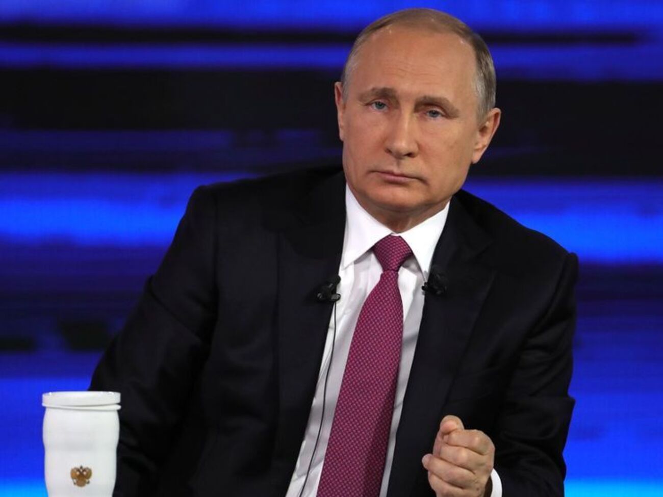 Путин: Не спекулировать надо, а предлагать решения