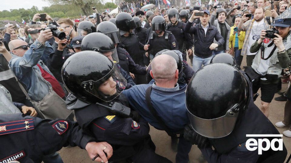 Путин считает, что организаторы протестов занимаются саморекламой