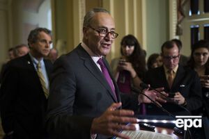 Лідер Демократичної фракції Сенату Шумер заявив, що Білий дім позбавляється основної ролі в питанні антиросійських санкцій
