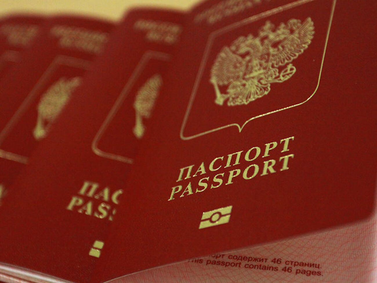 Активісти сказали, що нікому не віддавали своїх паспортів