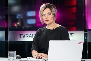 Монгайт: Няню не только не отпустили с нами в Испанию, но и обязали заплатить 2 тыс. рублей штрафа за то, что она явилась без выездной визы на паспортный контроль "неинформированная"