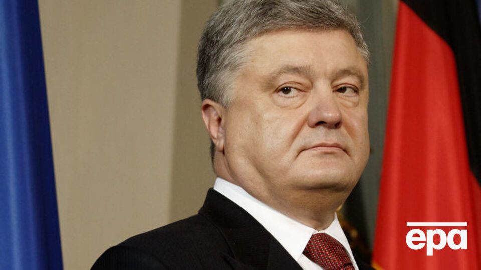 Порошенко: Із моїх 18 років разом із Мариною, яка тоді була майбутнім лікарем, я щоночі ходив на нічні чергування, бо дуже любив і люблю її