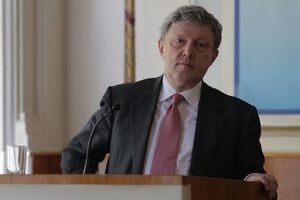 Явлинский заявил, что умышленное и неоправданное нарушение законов у большинства людей вызывает отторжение к оппозиции
