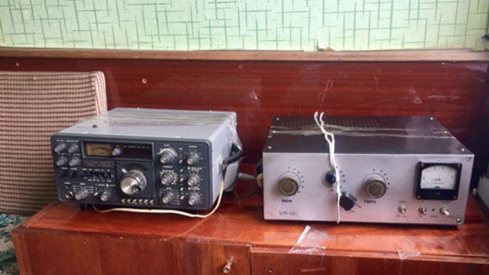 Для передачи информации мужчина использовал одинаковую частоту радиоэфира с боевиками