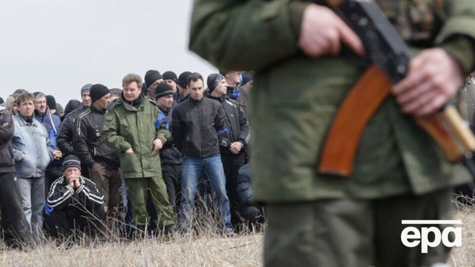 По данным украинской разведки, за незначительные нарушения дисциплины боевики отправляют военнослужащих "на яму"