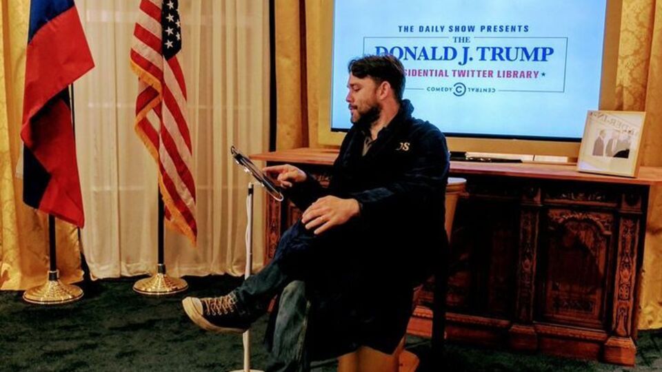 На виставці є золотий унітаз