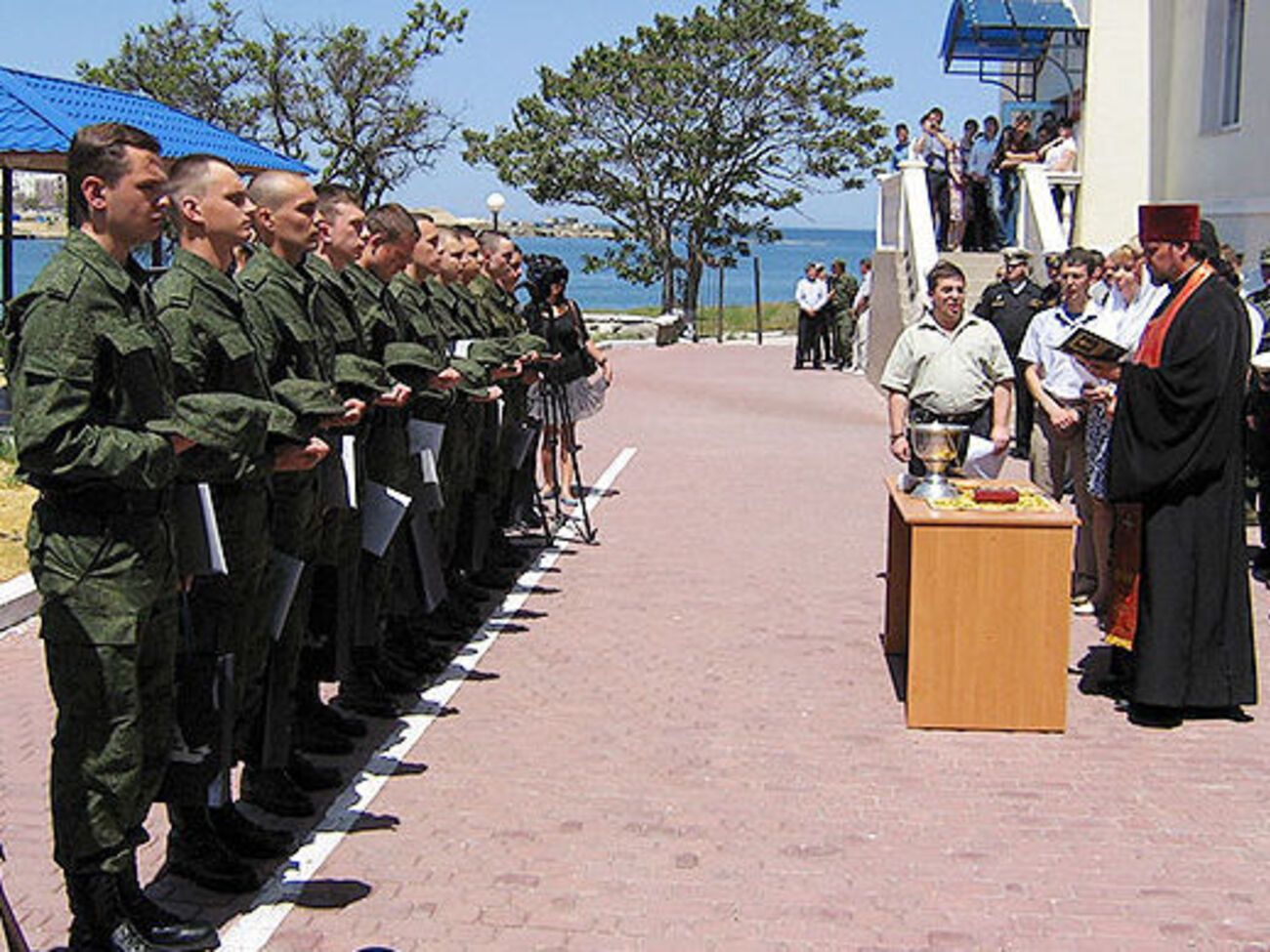 От призывника потребовали явиться в военкомат "для предоставления документов о перемене веры"