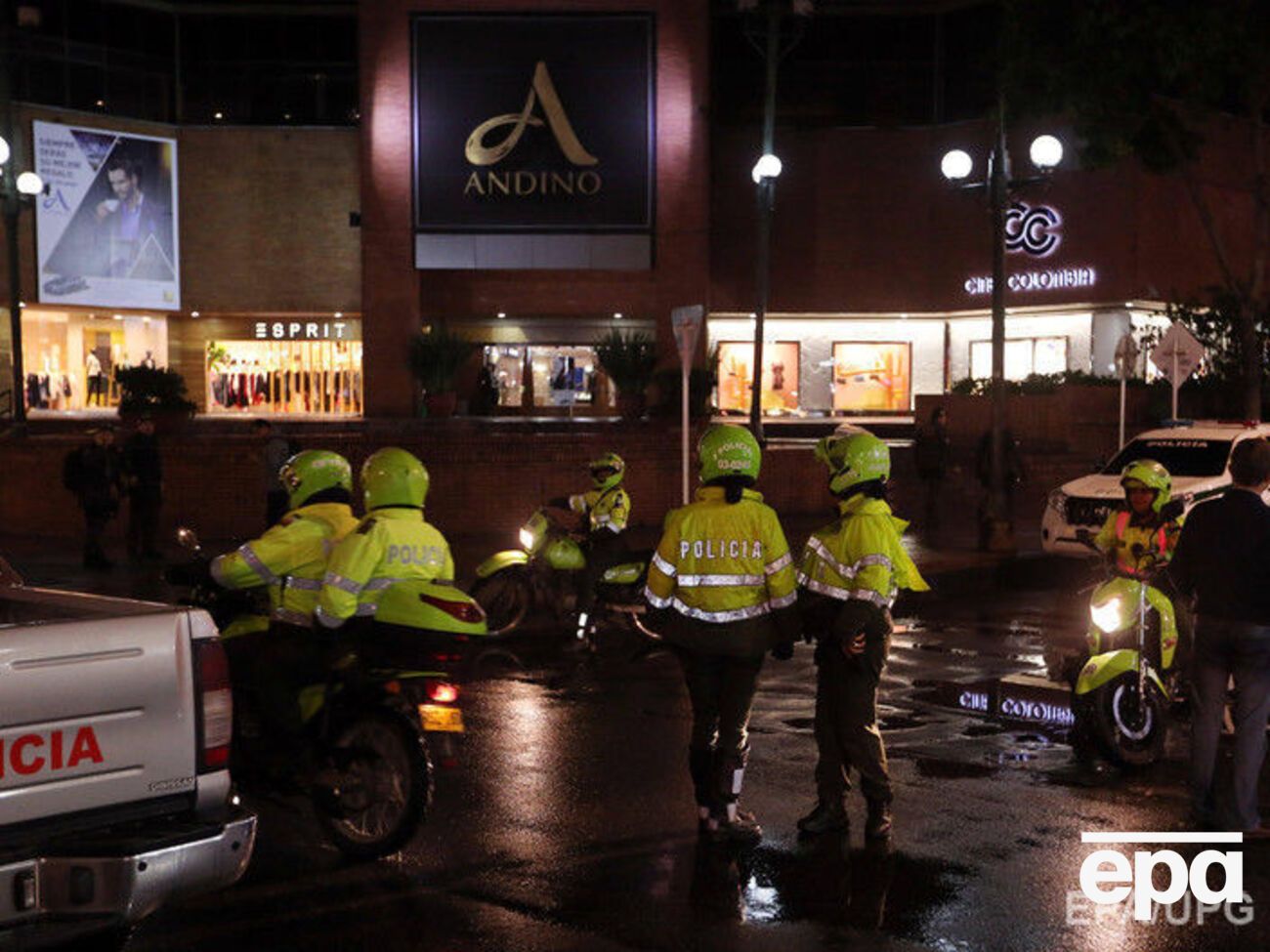 У Боготі стався вибух у торговому центрі