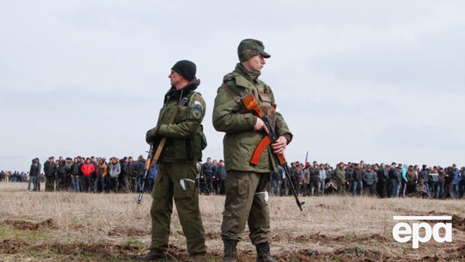 Российское оккупационное командование в связи с растущим недовольством начало выплату денег боевикам