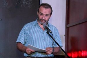 Виктор Шендерович: Трудно болеть за холопов