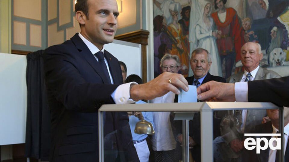 Опросы показывают, что Макрон на пути к тому, чтобы выиграть самое большое парламентское большинство с 1968 года