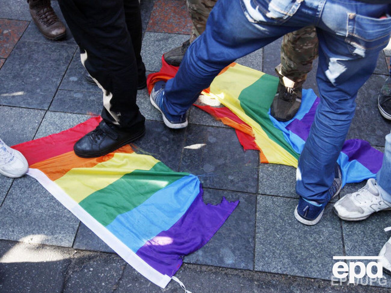 Противники Марша равенства напали на нескольких активистов после окончания акции