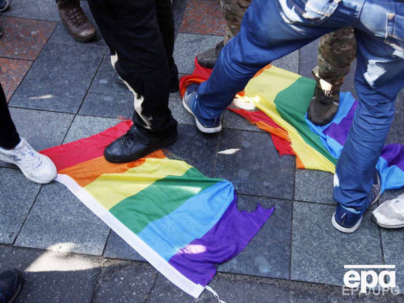 Затриманих противників ЛГБТ відпустили зі штрафом у розмірі 51 грн