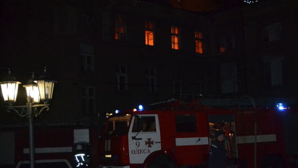 Пожежники приблизно за дві з половиною години впоралися з пожежею