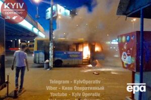 Водитель и прохожие пытались самостоятельно потушить пожар