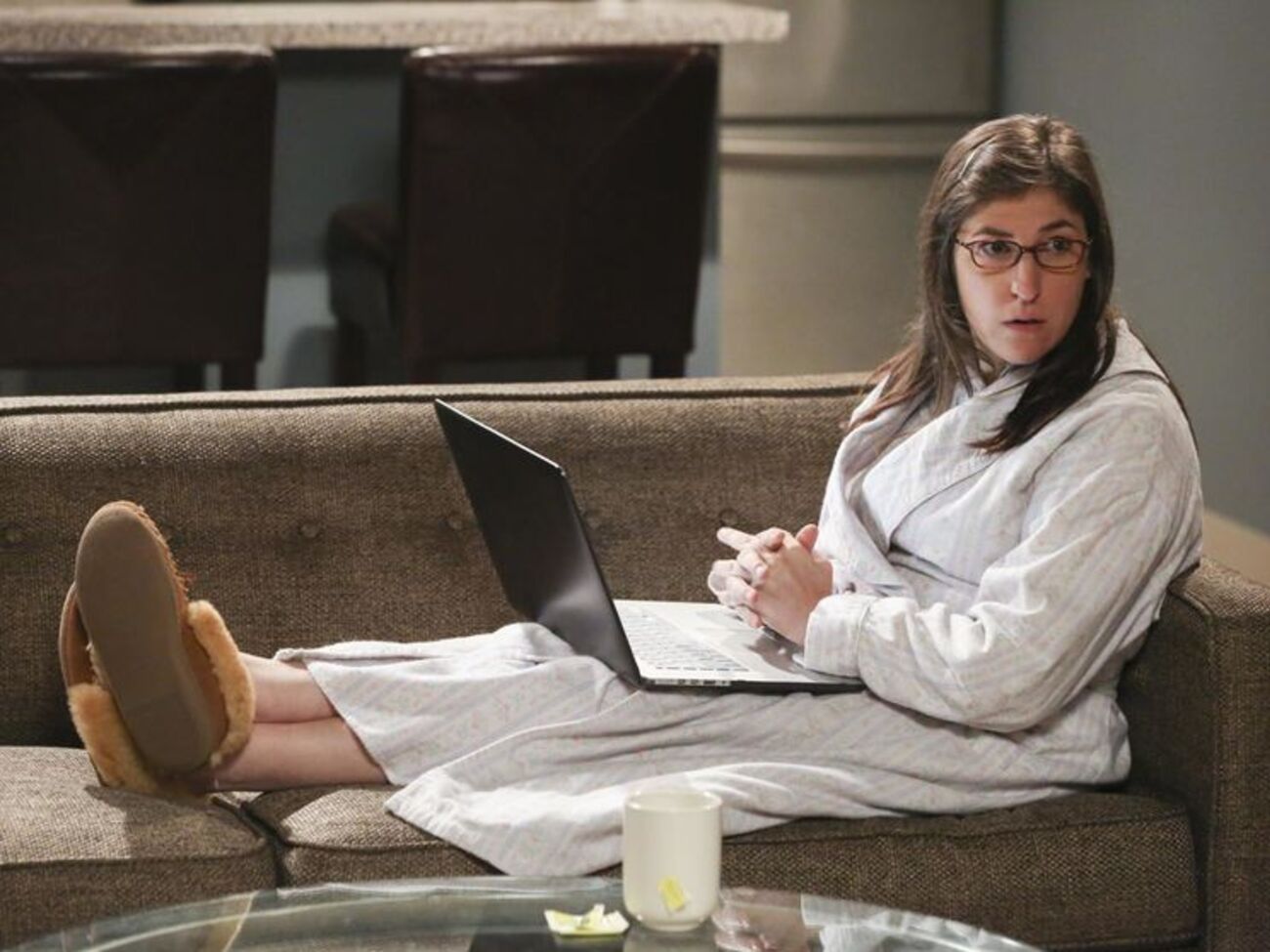 В сериале Бялик играет роль нейробиолога