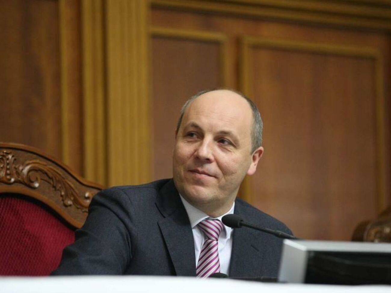Парубий подчеркнул, что законопроект предусматривает признание занятых сепаратистами районов оккупированными