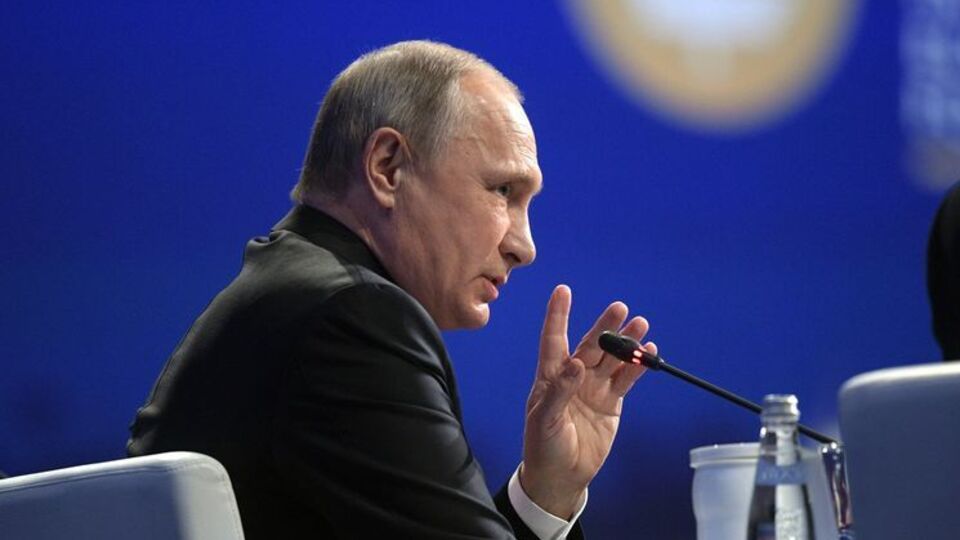 Путин: Какие отпечатки пальцев? Отпечатки копыт, скажите, рогов