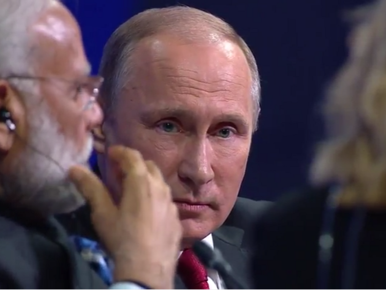 Путін: У нас ще є час. Якщо ми будемо всі конструктивно працювати, ми ще можемо про щось домовитися
