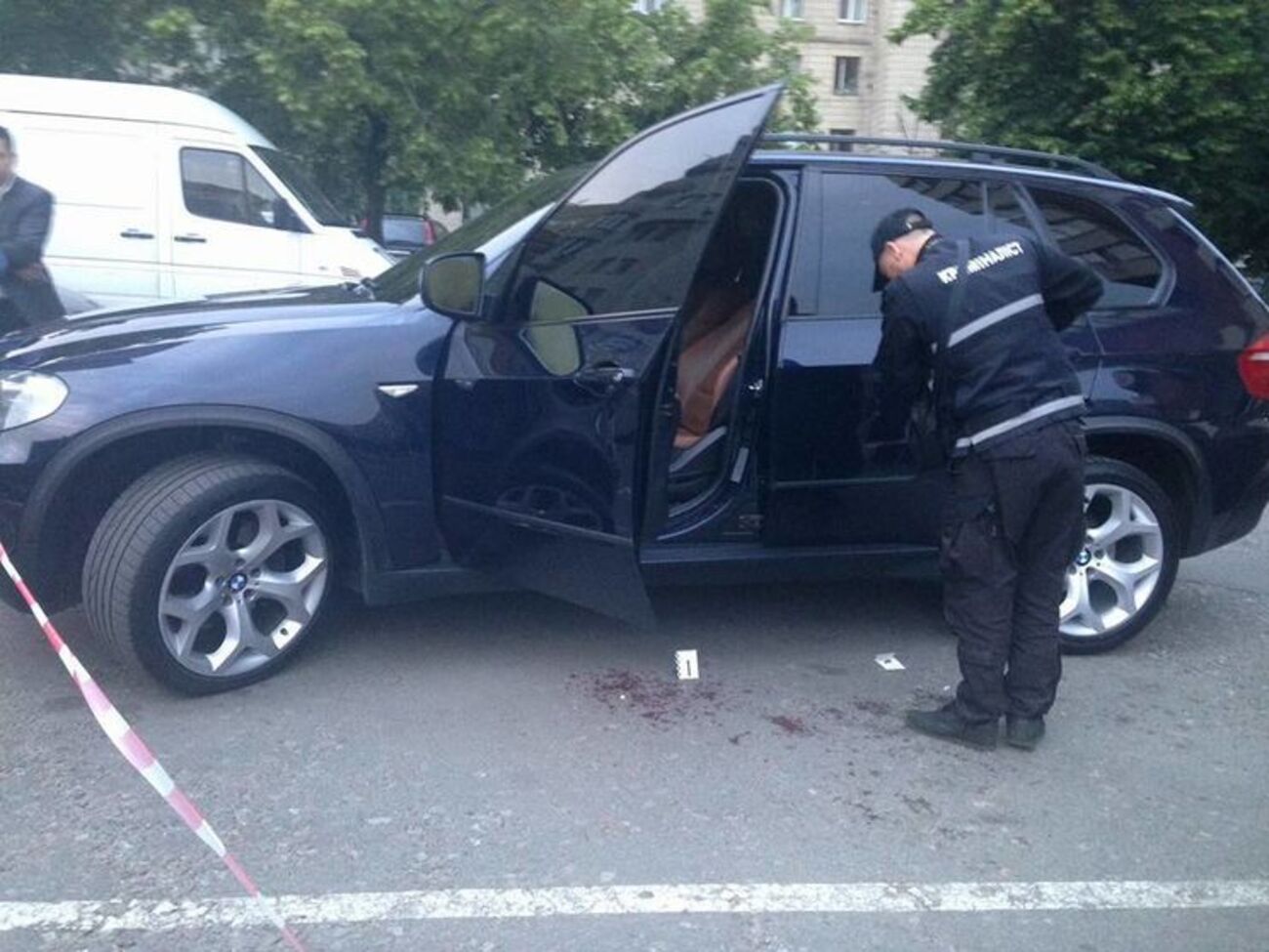 Поліція шукає зловмисника, який стріляв у людину