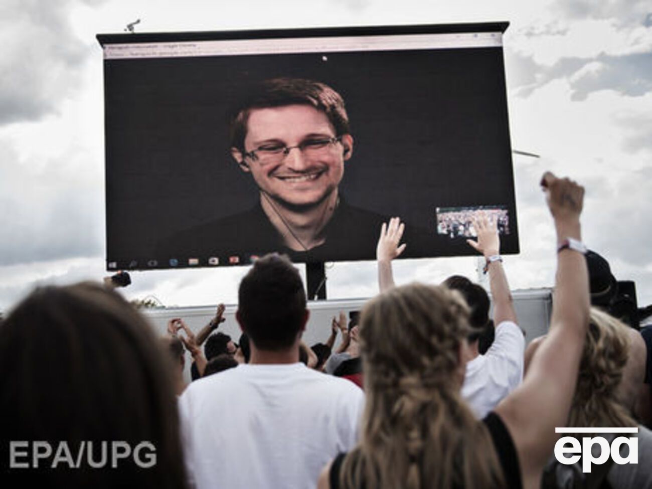 Путин считает, что Сноуден должен был просто уволиться с работы