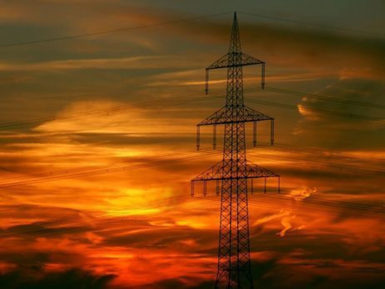 ЛЕО почало відключати від електропостачання блокпости й військові частини