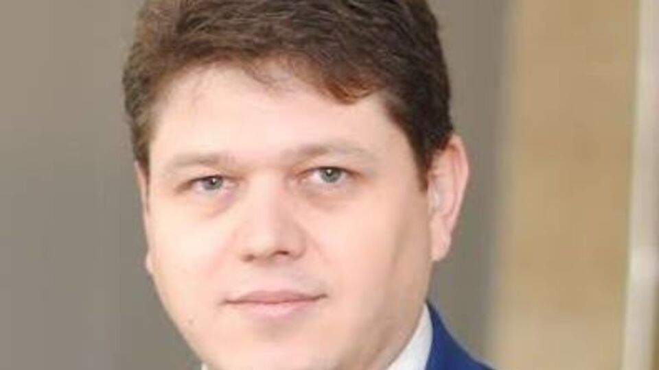 Соколюк зазначив, що процедура набуття статусу біженця є тривалою