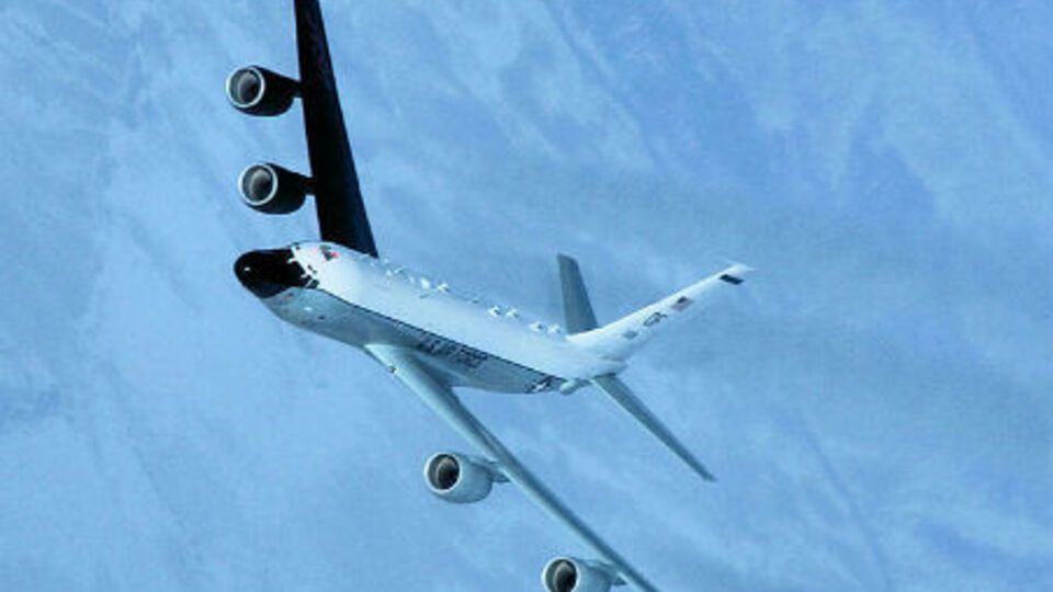 Американский самолет-разведчик RC-135