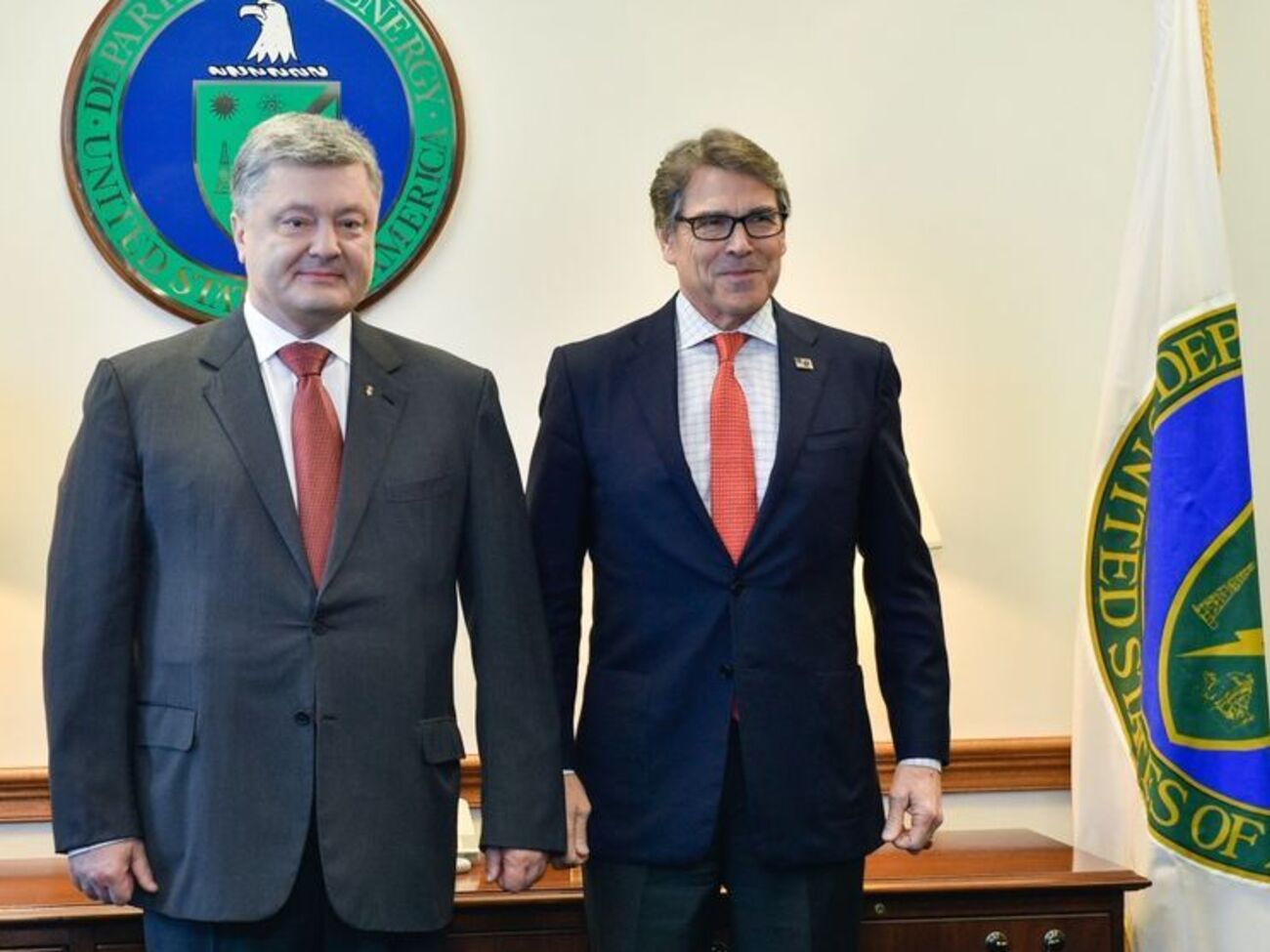 Президент начал день в Вашингтоне со встречи с министром энергетики США