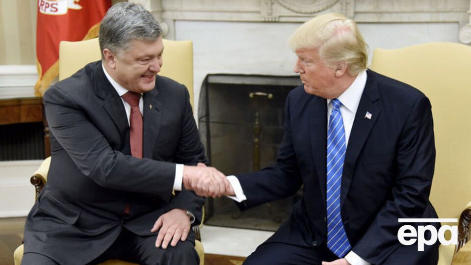 Рукопожатие Порошенко с Трампом