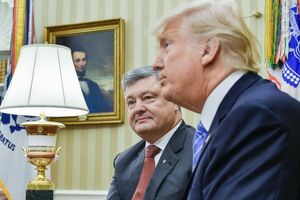 Трамп спросил у Порошенко о фотографе украинской делагации: Вот так выглядят настоящие украинские казаки?