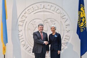 Порошенко подякував Лагард за підтримку України