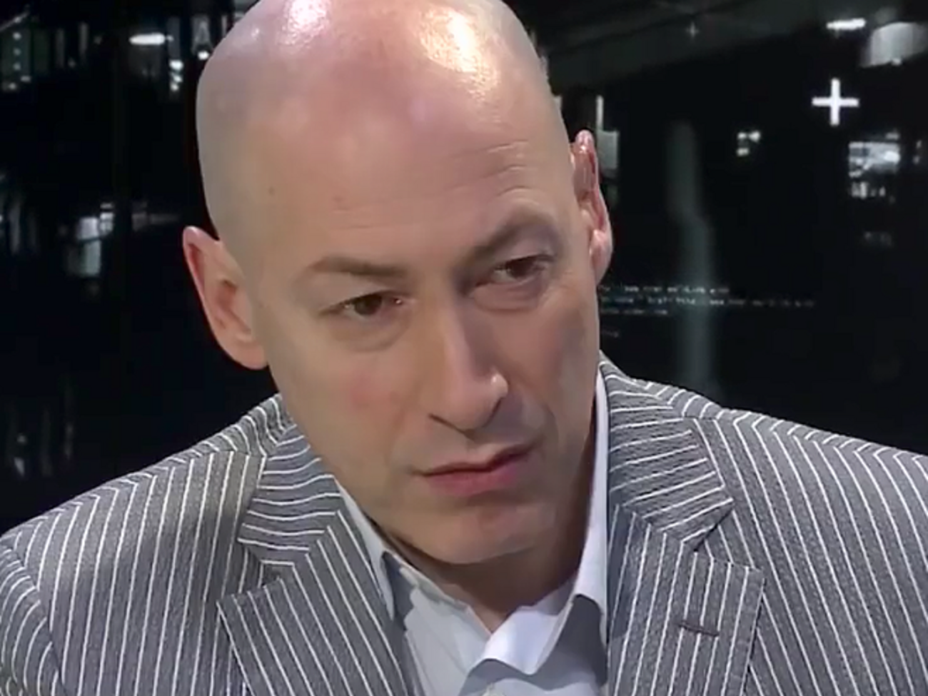 Источники Дмитрия Гордона утверждают, что&nbsp;Украине придется выбирать между потерей Крыма, возвращением Донбасса, внеблоковым статусом и "огромными деньгами для страны"