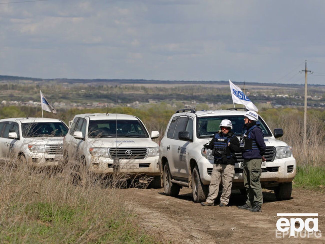 Спостерігачі розповіли, що по їхніх автомобілях відкрили вогонь