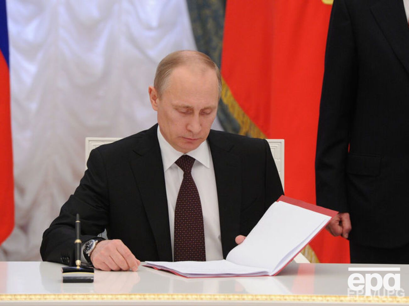 Поддержка действий Путина россиянами снизилась в сравнении с 2014 годом