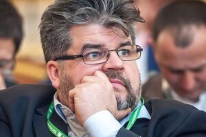 Хто зможе звинуватити у проросійськості Трампа, якщо його підтримує президент Порошенко?