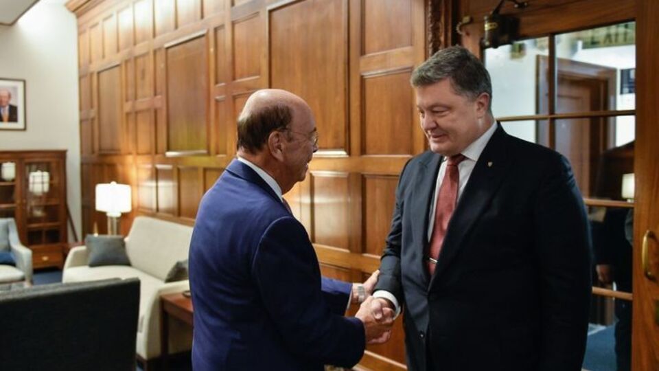 Порошенко зустрівся з Россом