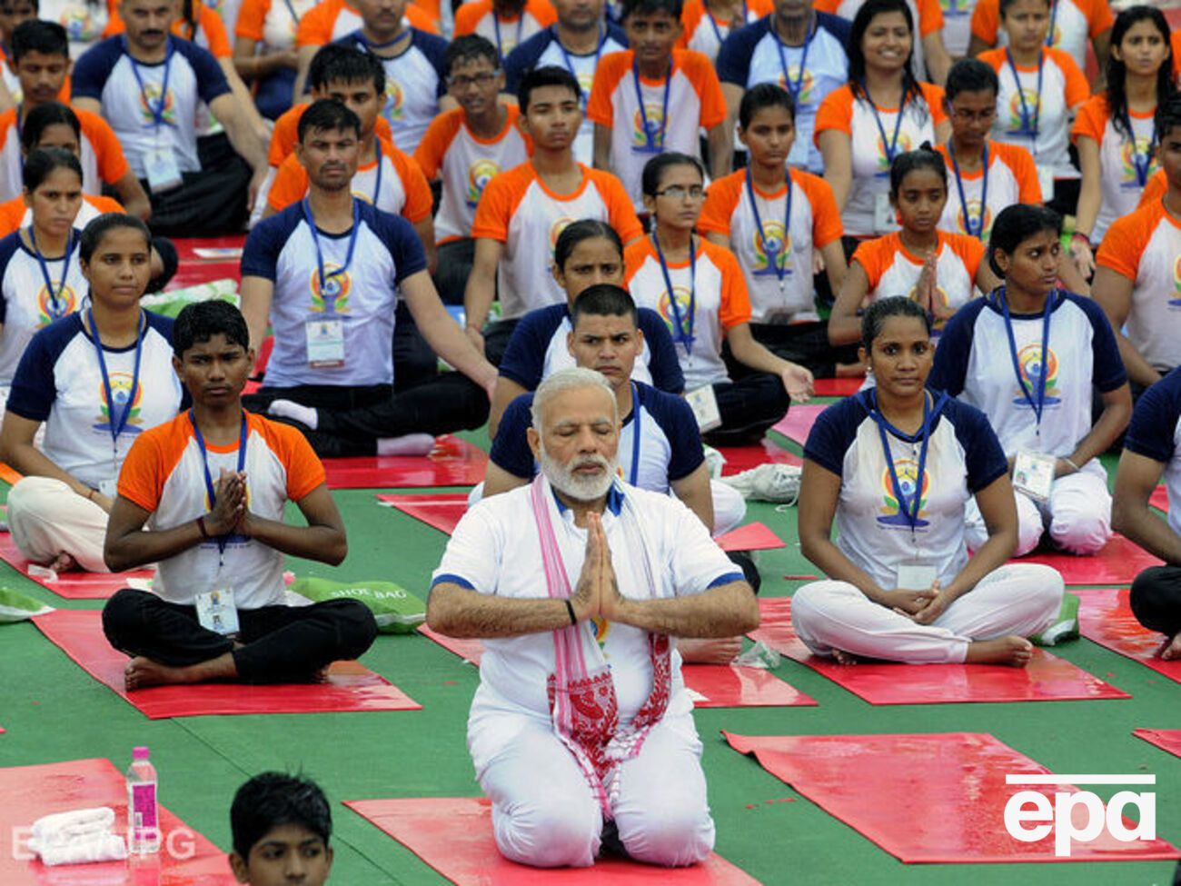 Премьер-министр Индии Нарендра Моди заявил, что йога связала мир с Индией