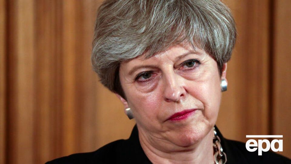 Мэй извинилась "за провал"