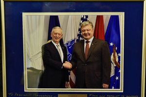 Порошенко зустрівся з Меттісом 20 червня