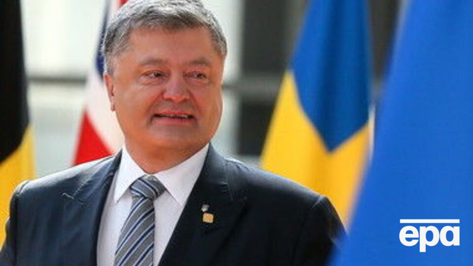 Порошенко встретится с Макроном в Париже