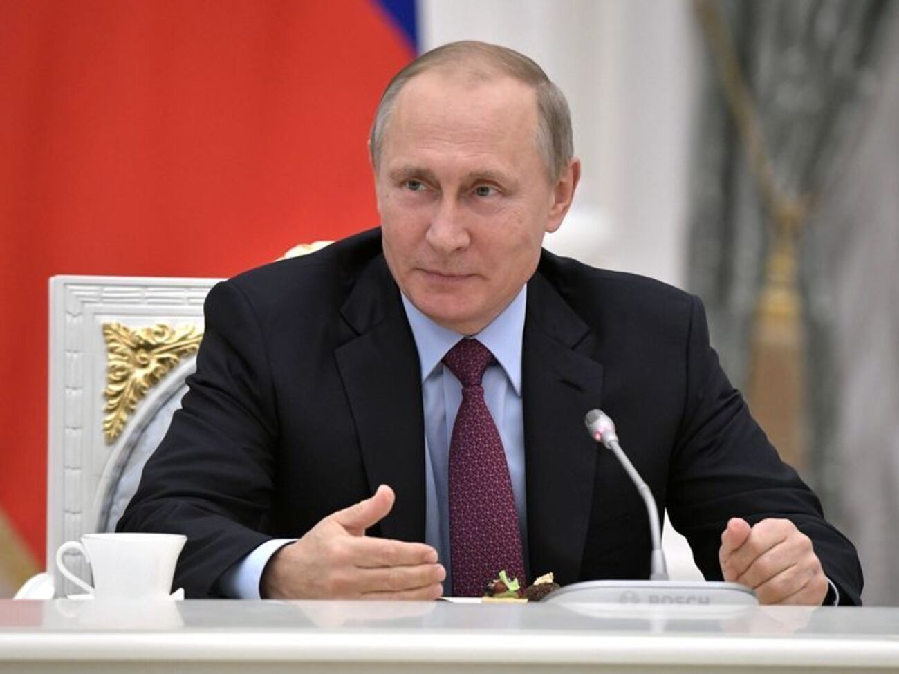 Путін уважає, що знання вторинні порівняно з патріотизмом