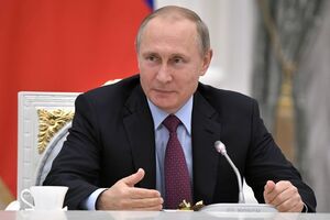 Путін уважає, що знання вторинні порівняно з патріотизмом