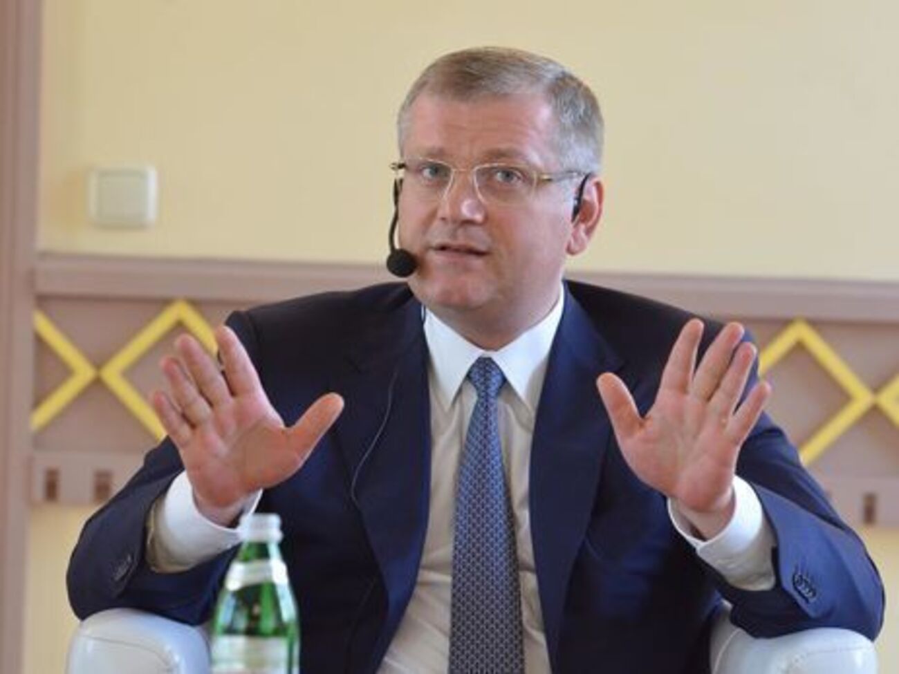 Вилкул сказал, что может взять на поруки Гужву