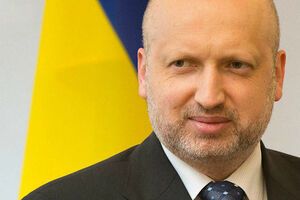 Турчинов: Я сподіваюся, ВР не піде на канікули, поки рішення про перевірку осіб, які хочуть отримати біометричний паспорт, не буде ухвалено та проголосовано